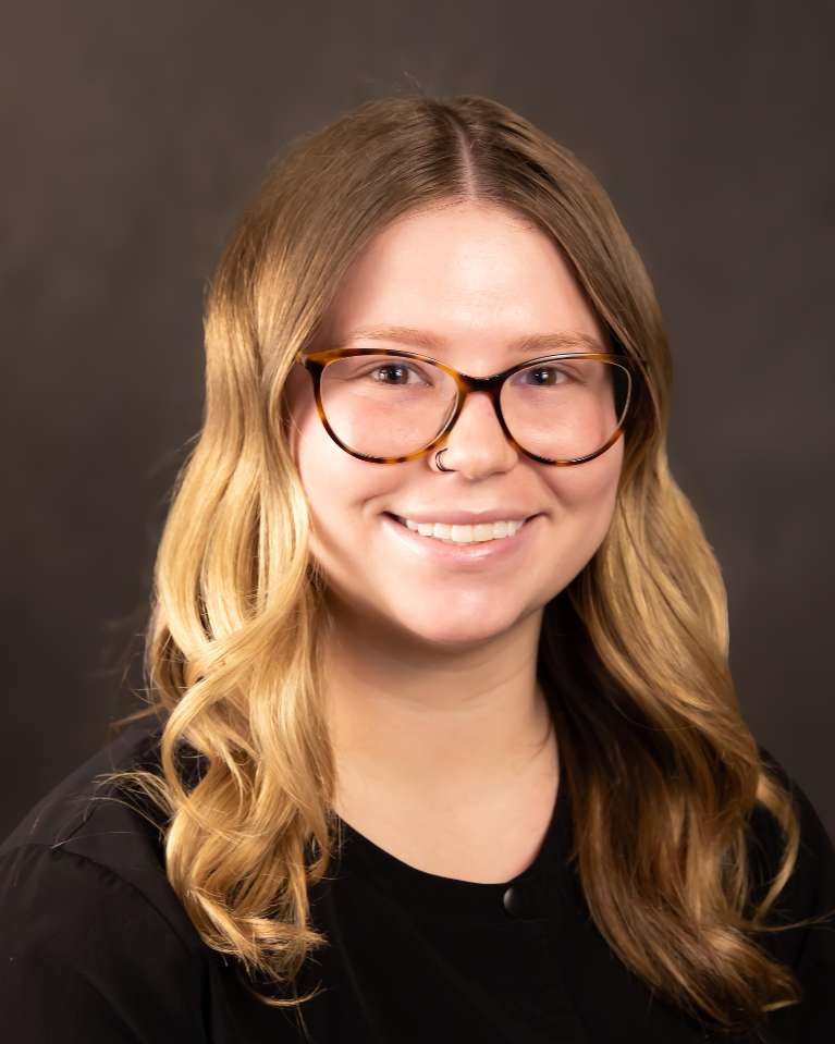 Kelcie | Registered Dental Assistant